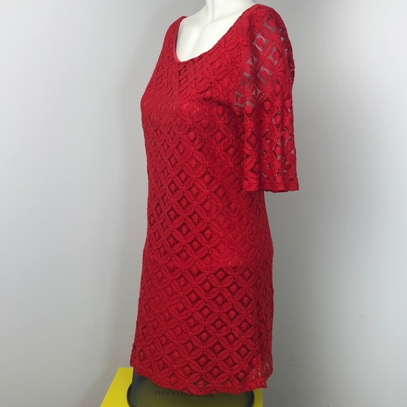 Everly Red Lace Floral Shift Dress Size M - Picture 6 of 13